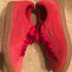 red puma gum sole